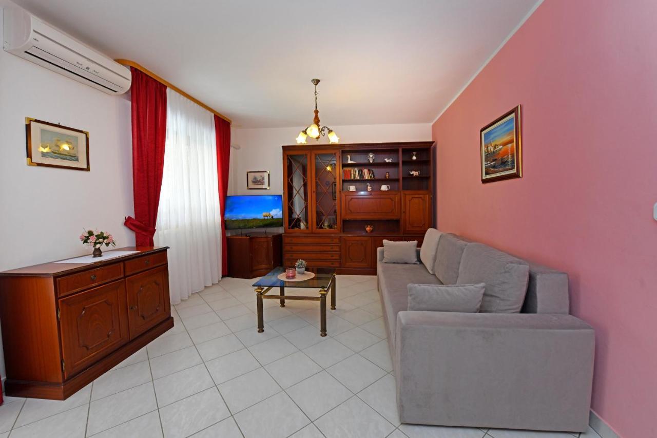 Apartments Jasmina Пореч Экстерьер фото